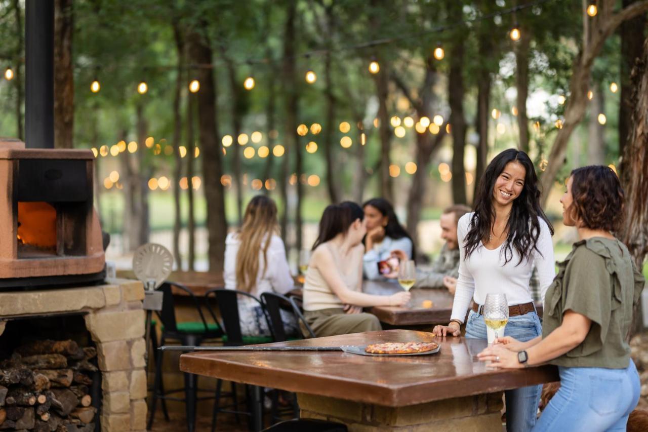7744 Ranch Glamping Resort Austin Buitenkant foto