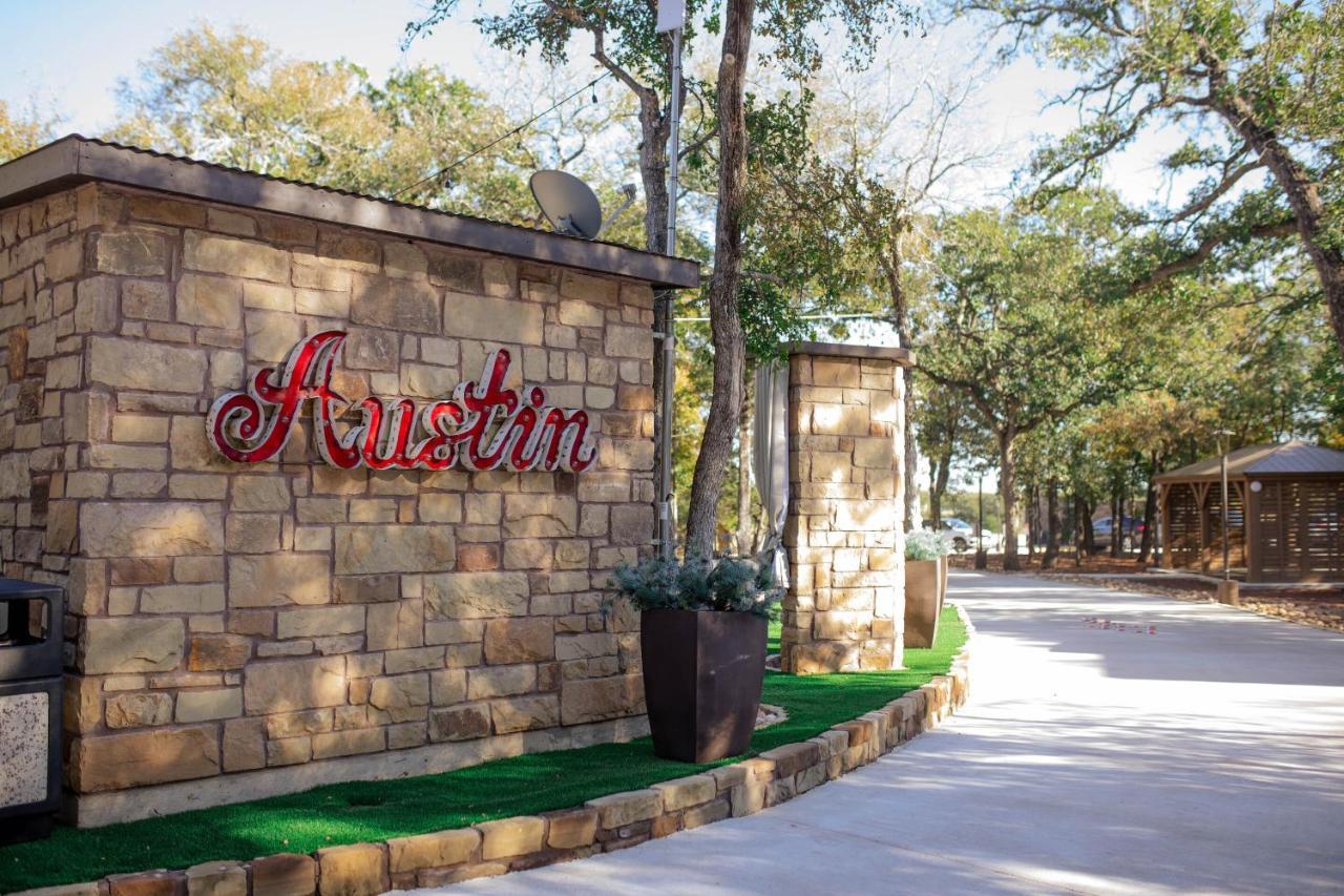 7744 Ranch Glamping Resort Austin Buitenkant foto