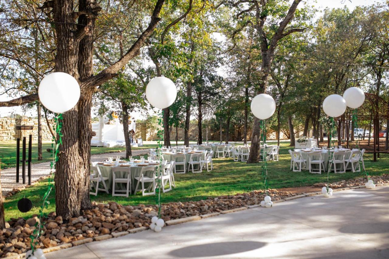 7744 Ranch Glamping Resort Austin Buitenkant foto