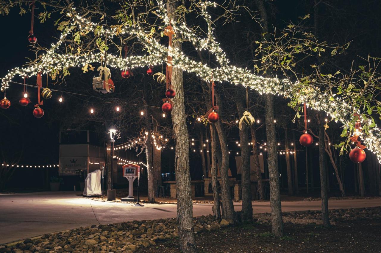 7744 Ranch Glamping Resort Austin Buitenkant foto
